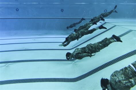 special operations drownproofing training